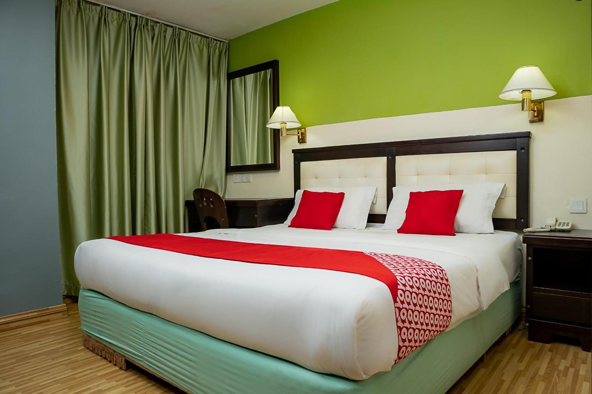 Super Oyo 90055 Mansion Inn Sibu Zewnętrze zdjęcie