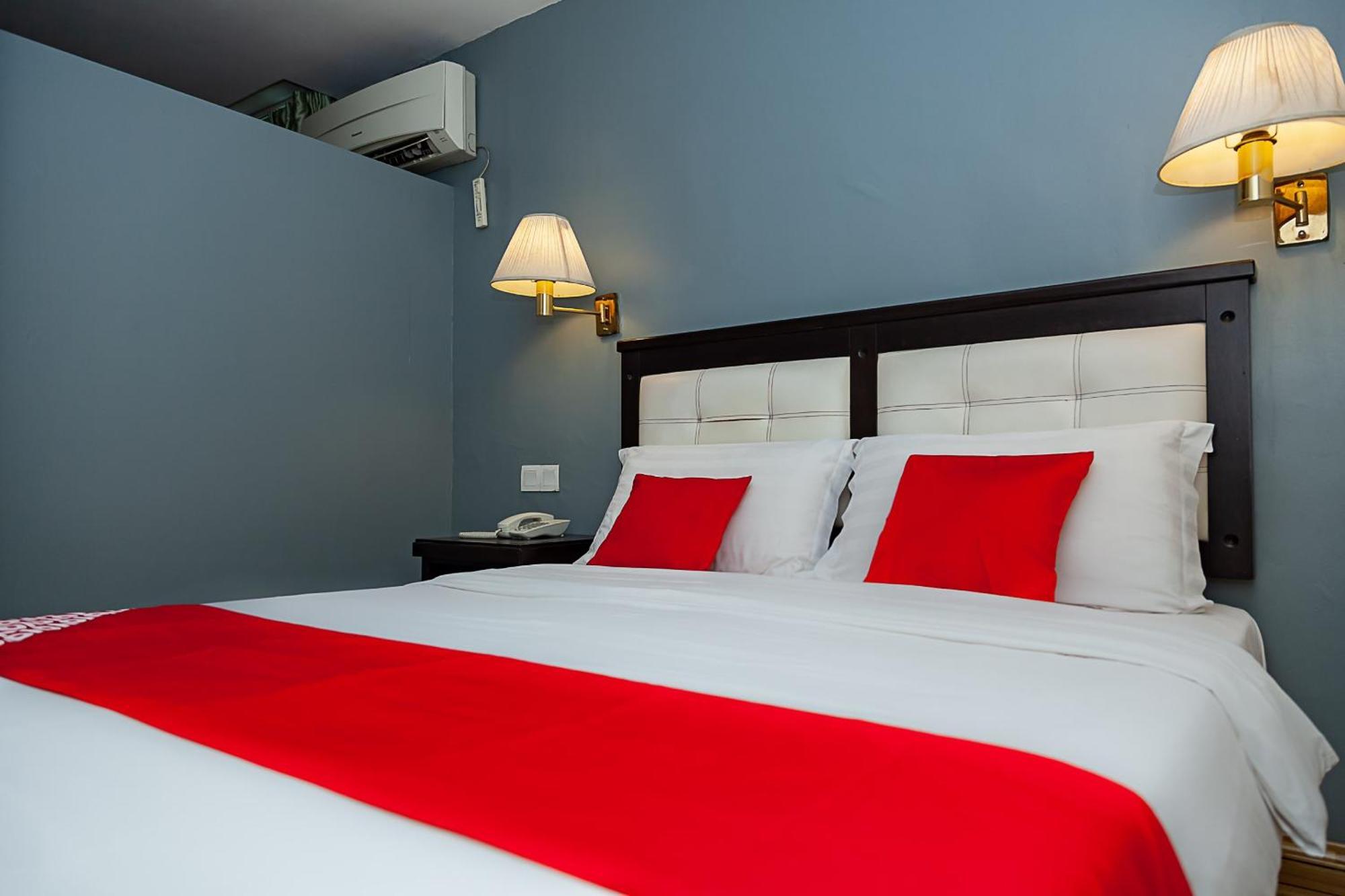 Super Oyo 90055 Mansion Inn Sibu Zewnętrze zdjęcie